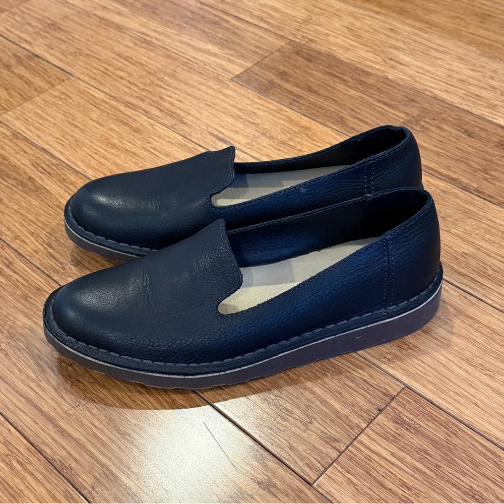 LL Bean Black Leather Slip-On Loafers